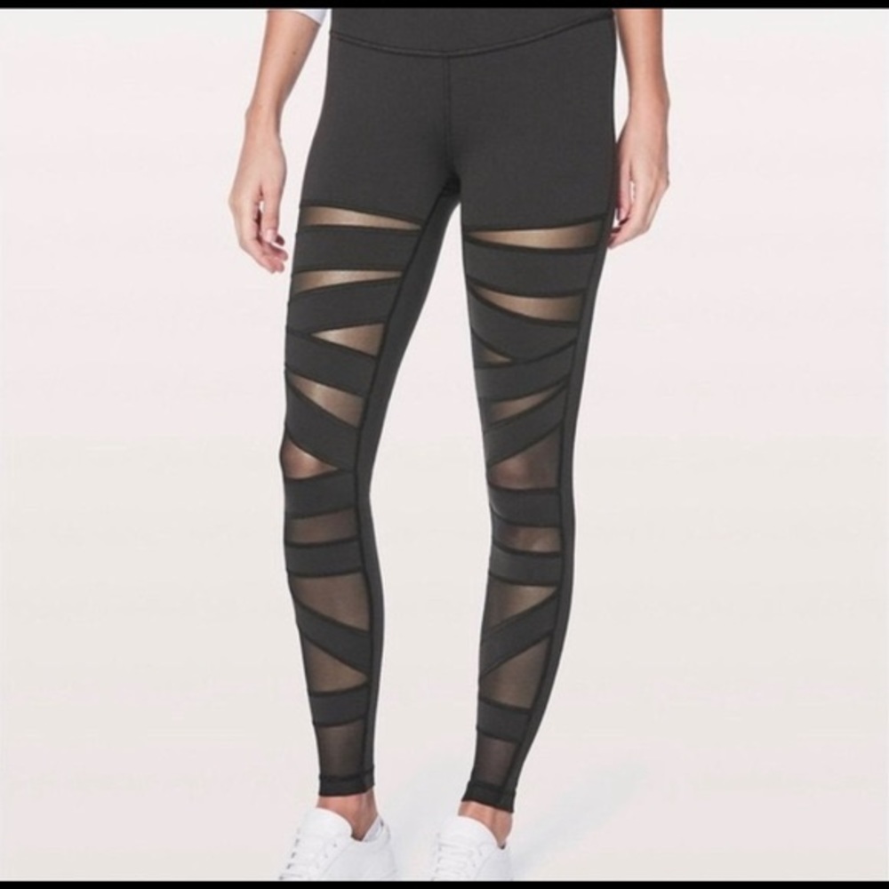 Wunder Under cutout tights